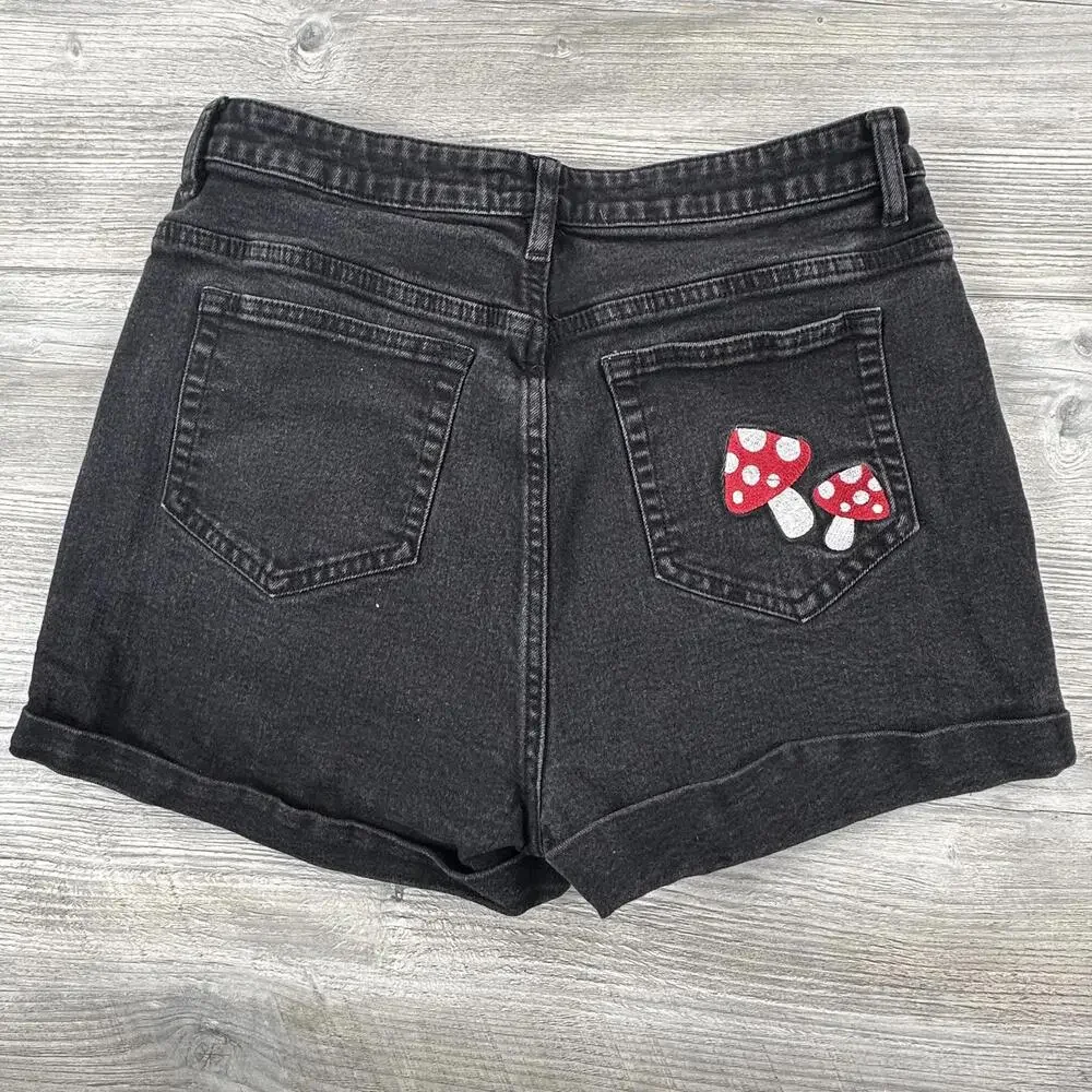 Hot Topic Denim Shorts Womens 11 Black Mushrooms All Over Cutoffs High Waist 30" - Picture 6 of 6